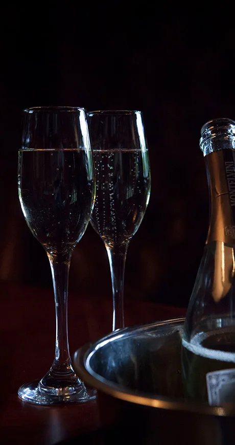 Great prosecco and fizz near Barmouth, Bala and Twywn